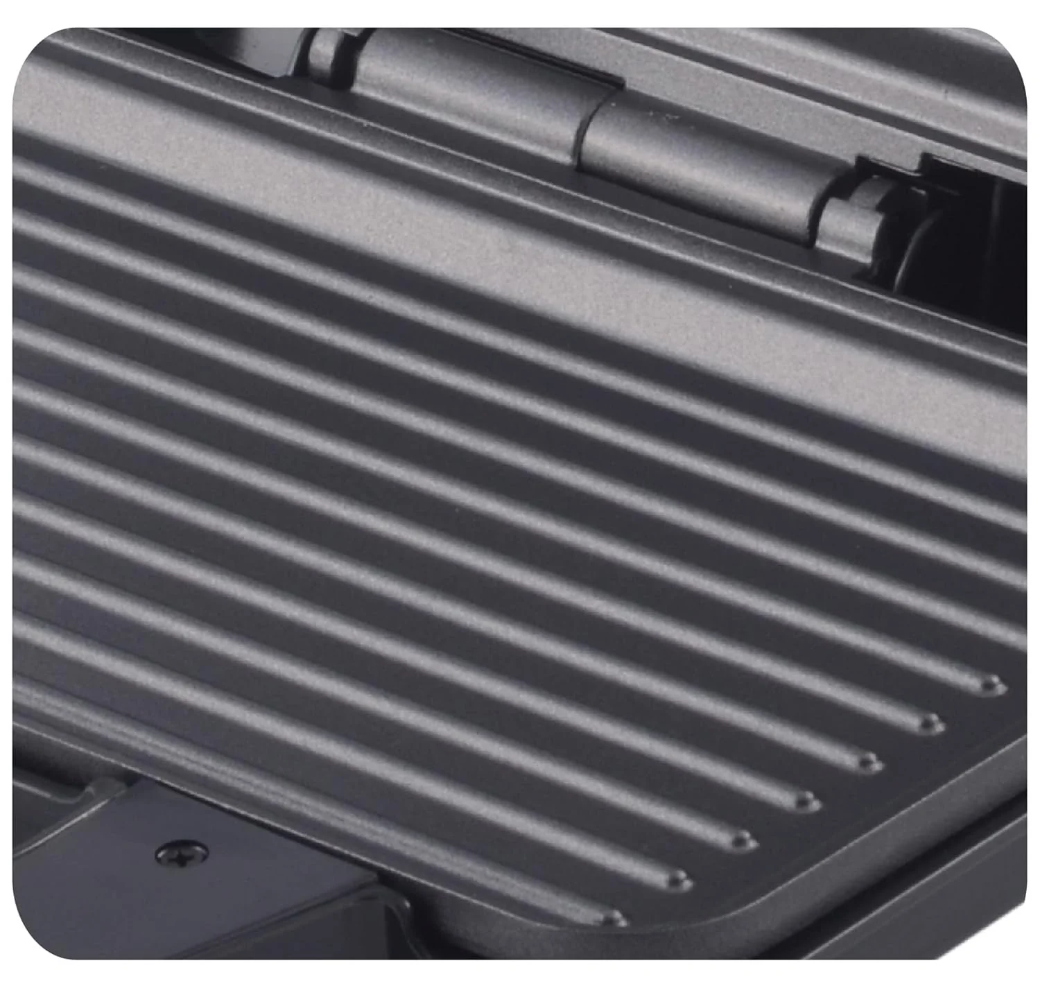 Havells Big Fill 900W 2 Slice Sandwich Maker Grill – Black - Image 3