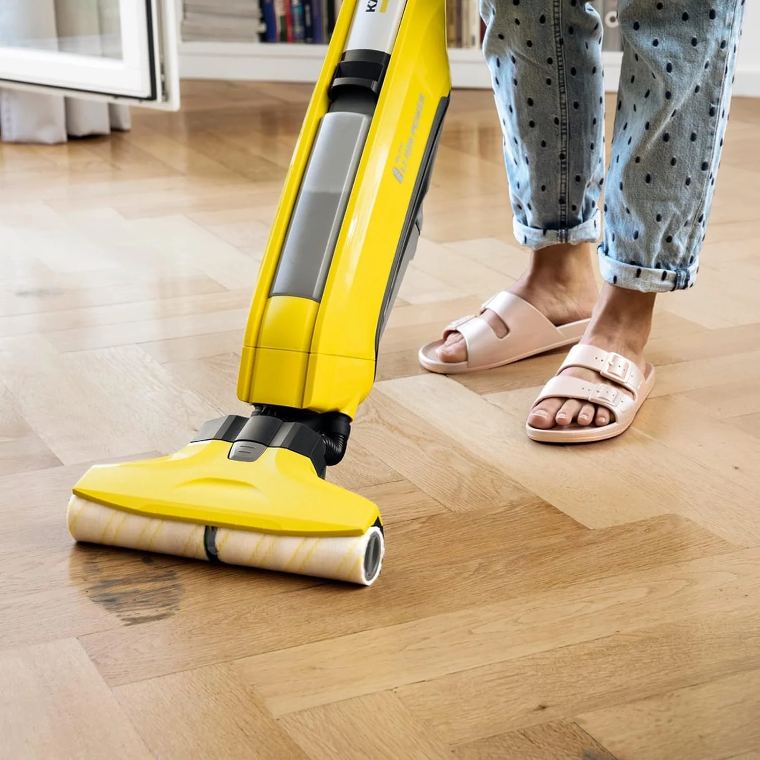 Kärcher - FC 5 Electric Mop &amp; Sanitize Hard Floor Cleaner – Perfect for Laminate, Wood, Tile, LVT, Vinyl, &amp; Stone Flooring - Cordless - Image 5