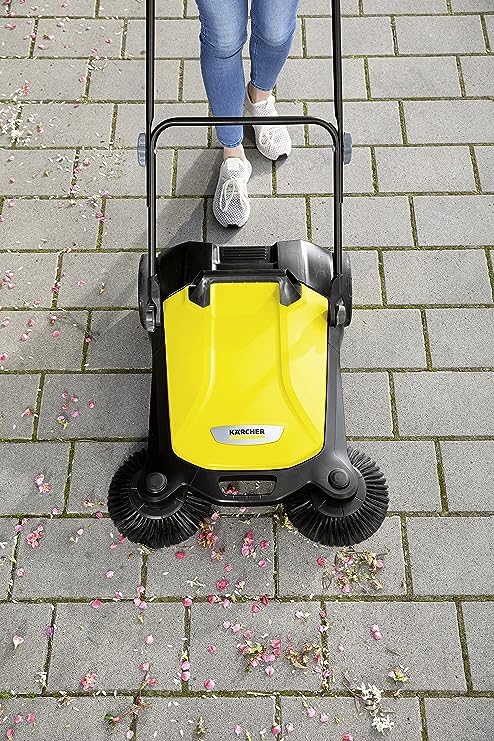 KÄRCHER S 4 Twin Push Sweeper - Image 3