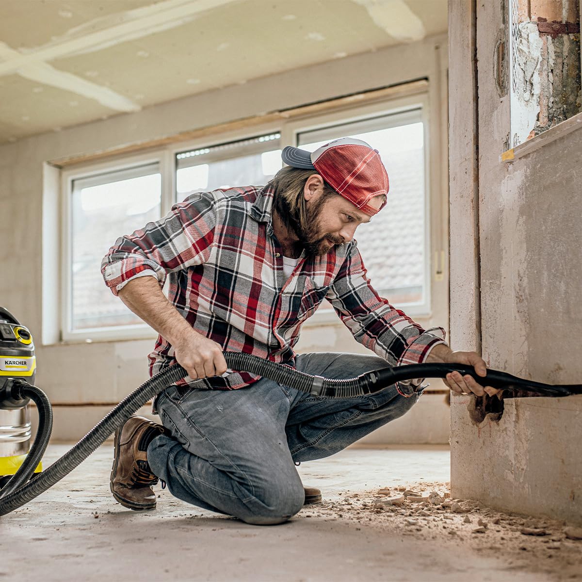 KARCHER WD 6 P S V-30/6/22/T |30 litres Stainless Steel Capacity|Power Socket|Blower Function|6 m Cable with 2.2 m Suction Hose| Efficient Cleaning Wet and Dry Vacuum Cleaner - Image 8