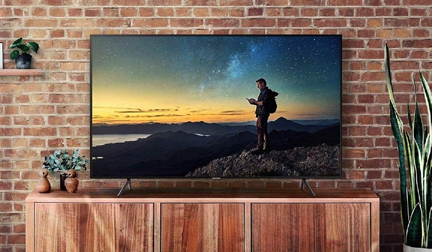 Samsung 108 cm (43 inches) 7 Series 43NU7100 4K LED Smart TV (Black) - Image 3